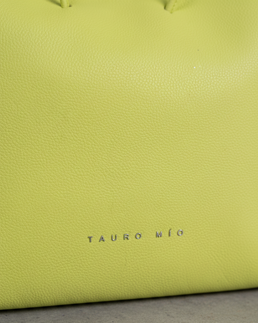 3. Close up — Detalle logo