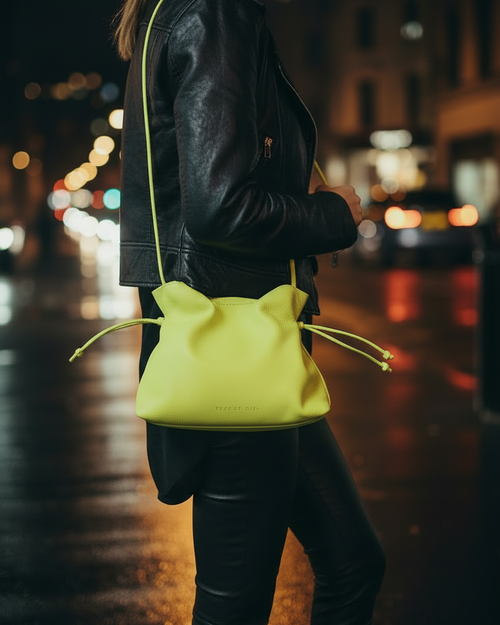 Antonia Amarillo Neón – Close up bolsa