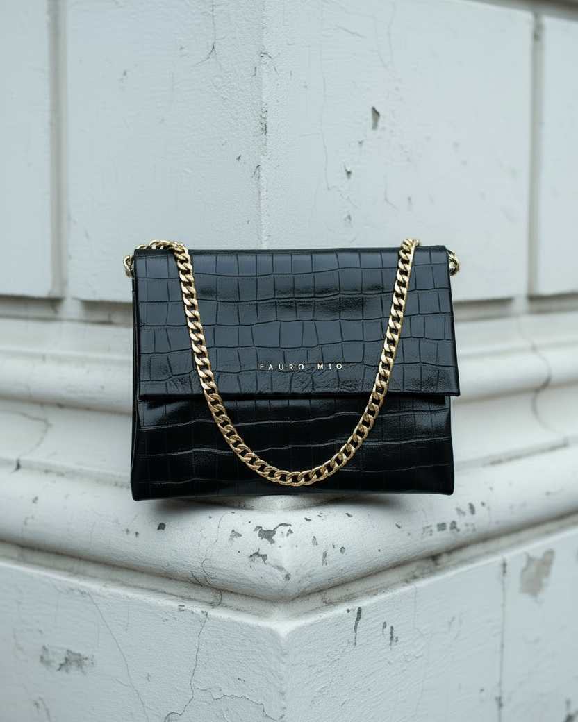 Coco Clutch Negro — Cadena a la mitad