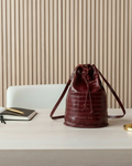 Bucket Bag Coco Burdeos - CEO Pared Acanalada