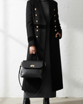 Top Handle Piel Negro — Look militar negro editorial